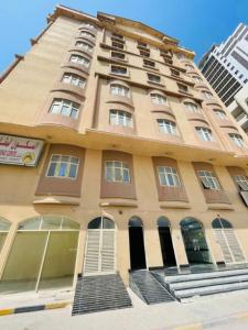 2 Bedroom hall Flat 2 bath kitchen cabinet Nakheel near day to day 2 Bhk Flat Rent 24.k