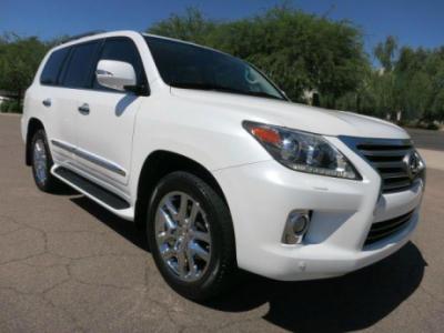 I'M SELLING 2013 LEXUS LX SERIES 570