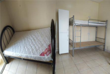 Keralite and Mangalorean Ladies Bed Space Available at Bur dubai