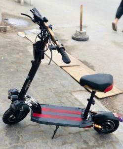 E10 kick scooter lightly used