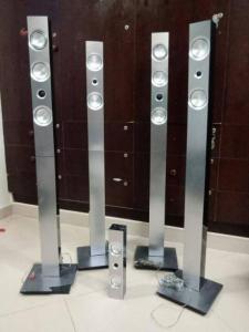 Samsung tower speakers - Dubai