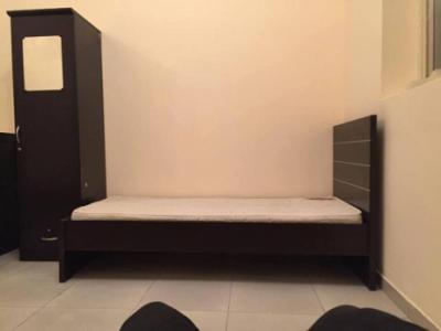 FULLY FURNISHED EXECUTIVE BACHELORS BED SPACES AVAILABLE FOR RENT BUR DUBAI