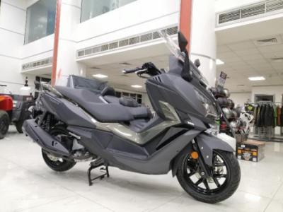 Sym Cruisym 300 Scooter for sale in Dubai