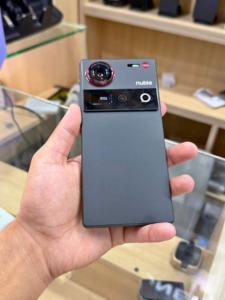 Nubia Z70 ultra black