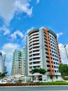 EXICUTIVE BACHLORE BED SPACE FOR KERALA THAMIL IN TECOM 1000 DHS