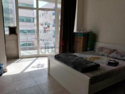 Executive master bed available near burjuman metro exit1
