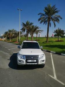 Mitsubishi Pajero GLS PLATINUM 2017 FULL OPTIONS full service history under warranty