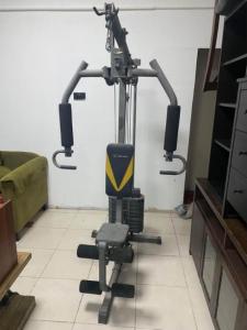 Butterfly exercise machine 0586365821