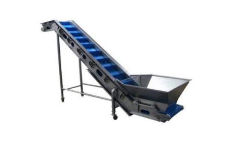 Manufacturer & Supplier of Inclined Conveyor in UAE