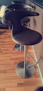 Bar chair